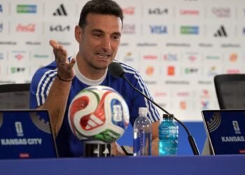 Mundial 2026: Scaloni define los titulares para el debut de Argentina ante Argelia