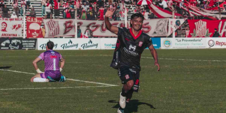 “Efecto Chivilcoy”: el “9” lo ganaba dos a cero y se lo empataron con un penal en el quinto minuto de descuento