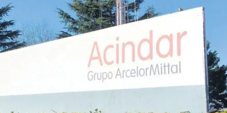 Acindar redujo su producción a la mitad y crecen las suspensiones en Villa Constitución