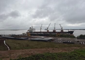 Se concretó la exportación de 30 mil toneladas de acero producido 100 % en la provincia