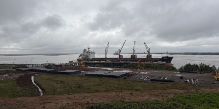 Se concretó la exportación de 30 mil toneladas de acero producido 100 % en la provincia