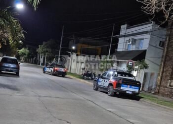 La Policía dispersó a unos 50 alumnos con un disparo de escopeta en barrio Sarmiento