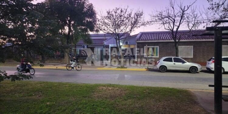 Volvieron las clases a la Escuela Paul Harris de Rafaela, pero con un fuerte cambio en el entorno tras el violento suceso