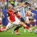 Argentina venció a Austria con un doblete de Messi y clasificó a 16avos de final