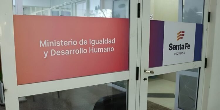 Provincia dio de baja la asistencia a una asociación civil que usaba fondos de la Tarjeta Institucional en McDonalds y realizó una denuncia penal