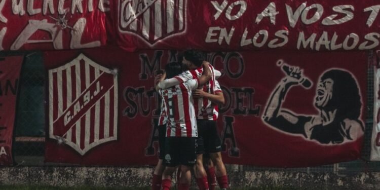 Federal A: el 9 volvió a ganar con una actuación descomunal de Troncoso