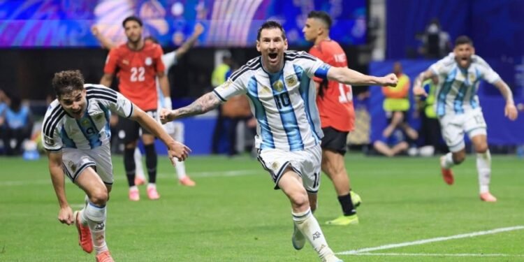 Argentina logró una remontada histórica ante Egipto y está en cuartos de final del Mundial