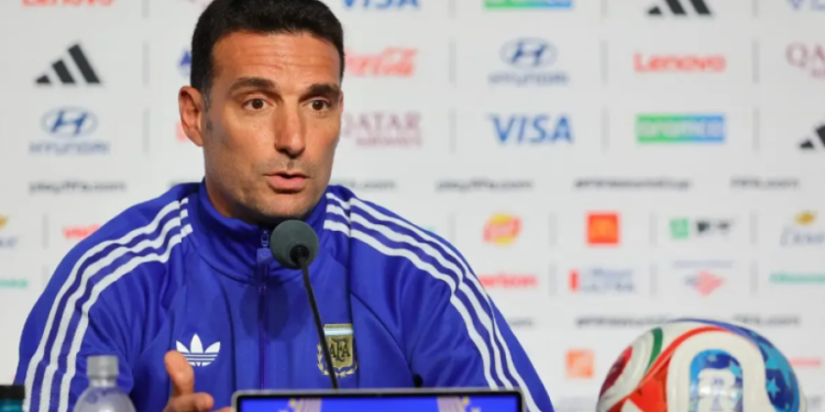Scaloni prepara tres cambios para enfrentar a Egipto