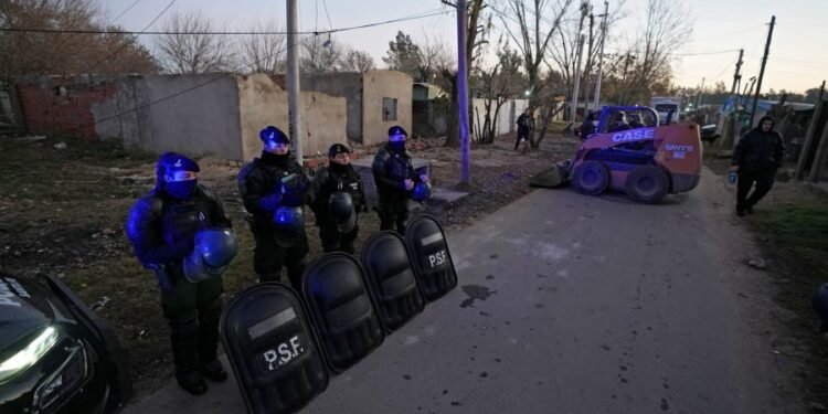 Rosario: 78 búnkers de droga inactivados en la ciudad durante la gestión de Pullaro