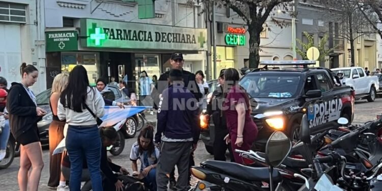 Accidente en los festejos: una moto atropelló a un peatón