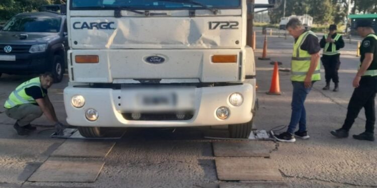 Santa Fe Pesa: con más de 10.000 camiones fiscalizados, la Provincia detectó más de 1.600 toneladas de exceso en rutas santafesinas