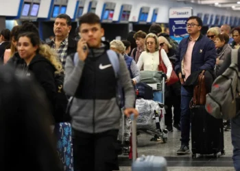El intercambio turístico mantuvo un déficit millonario en el primer semestre