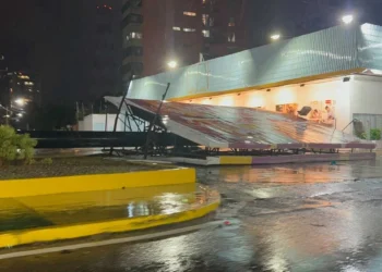 Otro golpe a Venezuela Una onda tropical azotó Maracaibo con lluvias, vientos y cortes masivos de energía