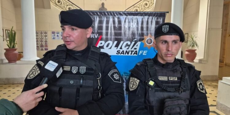 Policías salvaron a una niña de 8 años: «Gracias a la maniobra llegó consciente al hospital»