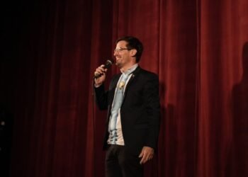 Comenzó el FTR26: Rafaela vuelve a encontrarse alrededor del teatro