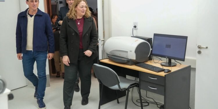 Provincia inauguró la primera sala de Rayos X digitalizada del Hospital de Rehabilitación Vera Candioti