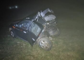 Intentó bajar a la banquina sobre la Ruta 34 y terminó embestido por un camión