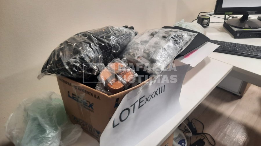 El Lote 33 incluía los llaveros.