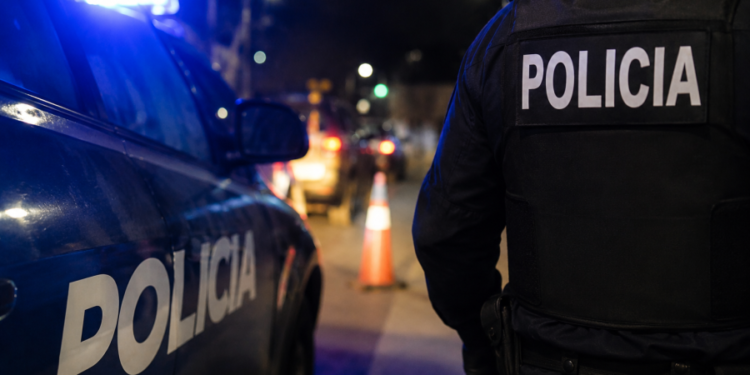 Identificaron a un menor con marihuana y secuestraron una motocicleta en barrio Mora