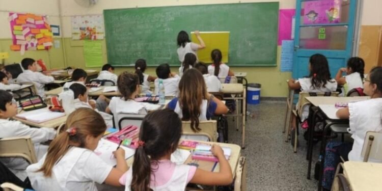 Paro nacional de CTERA: Provincia garantiza la apertura de todas las escuelas pero no hará controles para Nación