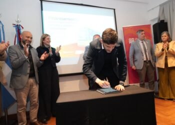 Pullaro: “Destinamos recursos a un programa de gobierno que busca generar empleo, trabajo y crecimiento económico
