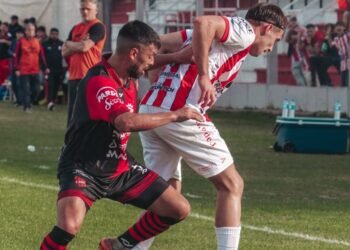 9 de Julio arrancó la Zona Campeonato con un empate ante Douglas Haig