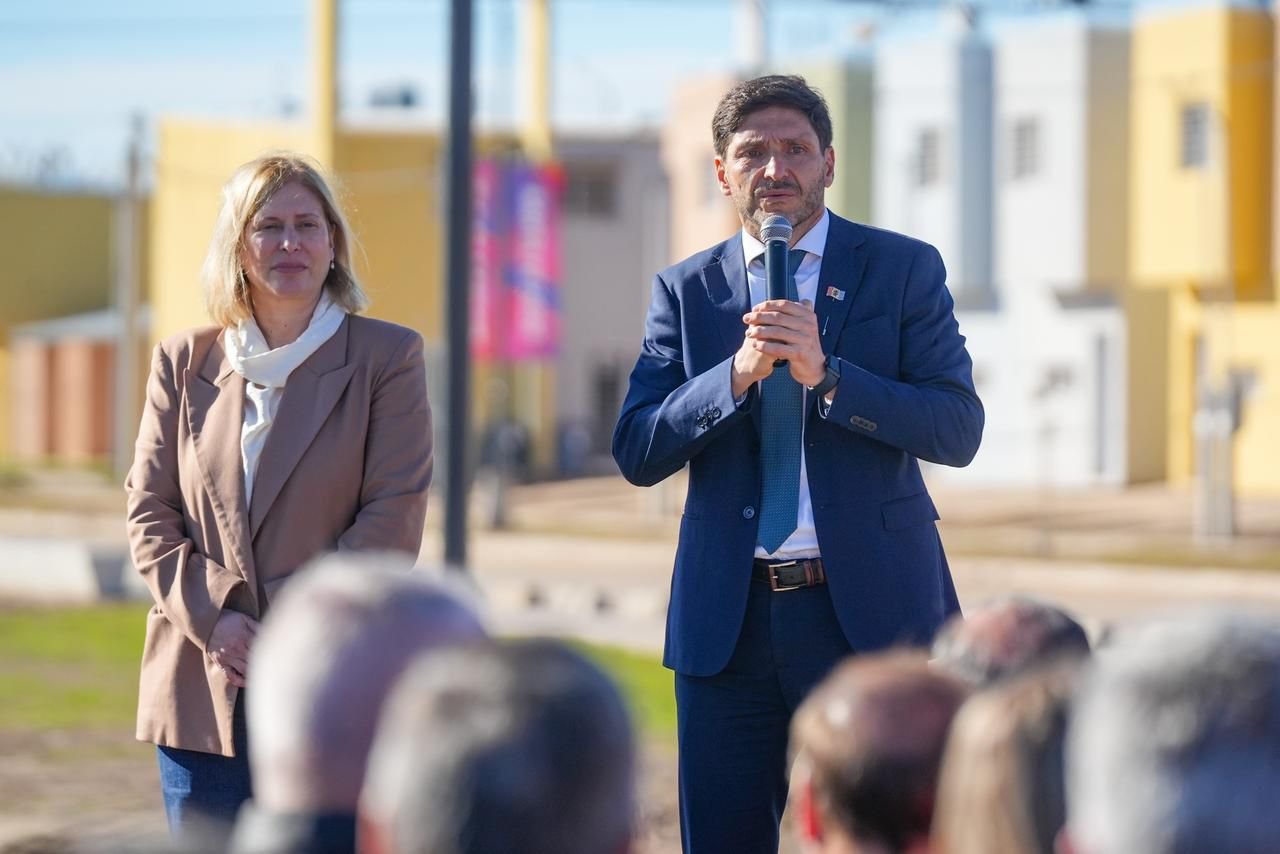 Pullaro inauguró la Villa Suramericana de la ciudad de Santa Fe: 346 viviendas que, tras los Juegos, serán para familias santafesinas