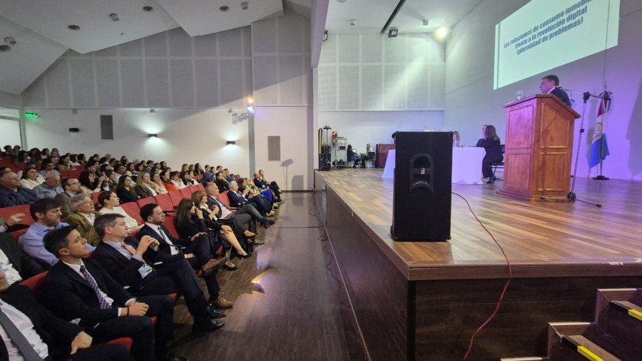 La jornada se concretó en el Instituto Superior del Profesorado.