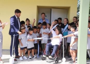 Programa Mil Aulas: 730 aulas en los 19 departamentos, con una inversión provincial de más de $43.114 millones