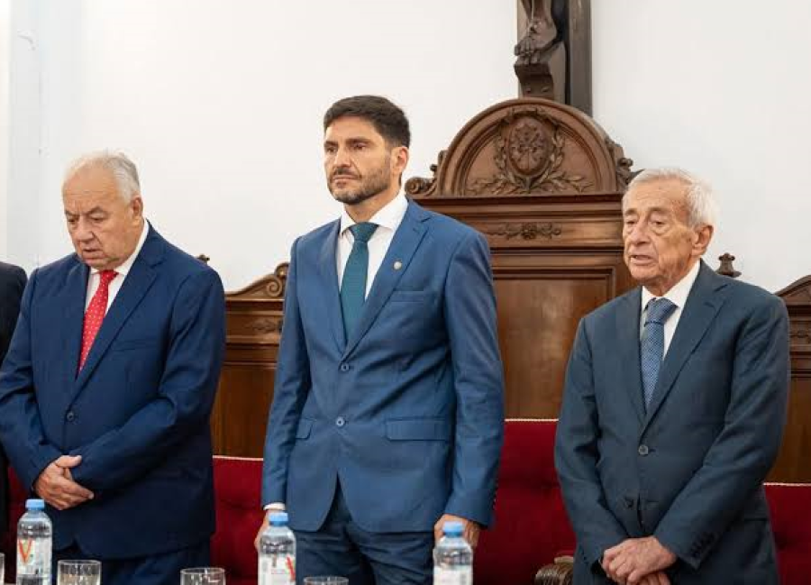 Rafael Gutiérrez, actual presidente de la Corte Suprema santafesina, Maximiliano Pullaro, gobernador de Santa Fe y Roberto Falistocco, ministro del máximo tribunal.