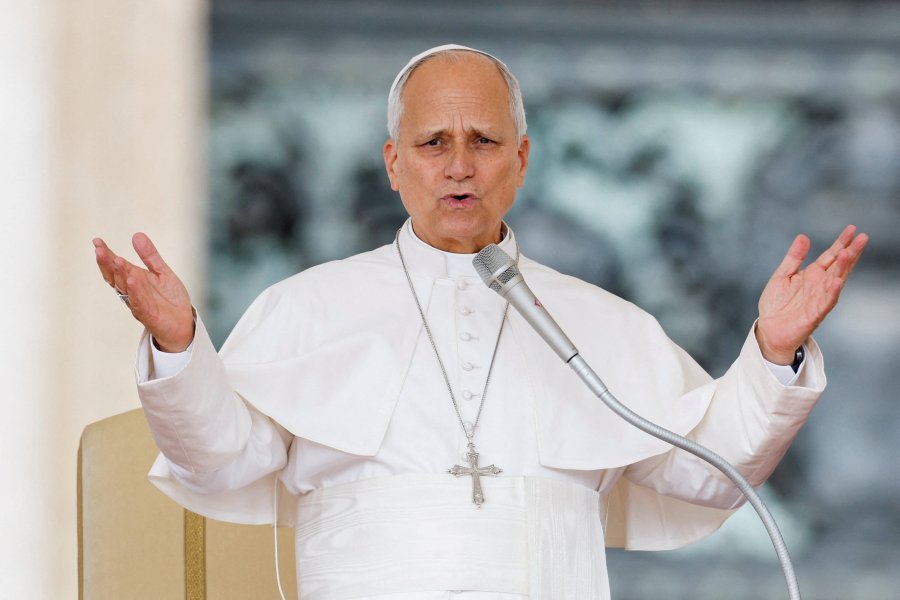 El papa León XIV celebra un audiencia general semanal en la plaza de San Pedro, en el Vaticano, el 7 de octubre de 2026. REUTERS/Remo Casilli